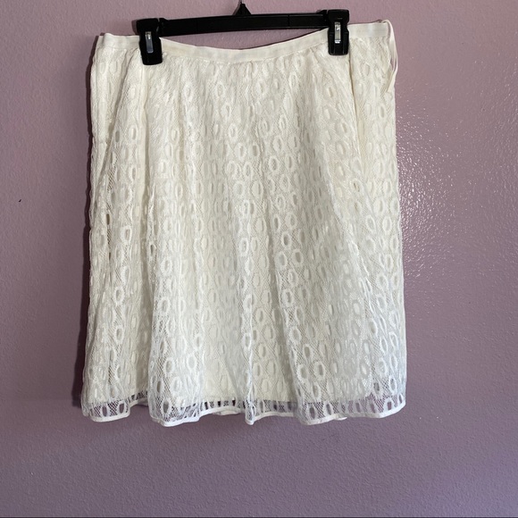 Anthropologie Maeve Eyelet Lace Skirt with pockets - Picture 9 of 12